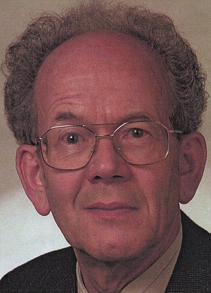 Dr. Walter Ebner